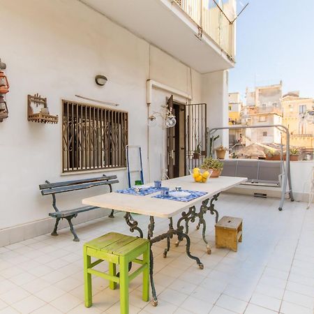 Arte House In The Historical Catania - Happy Rentals Bagian luar foto